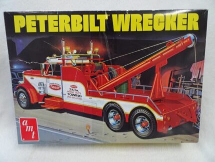 AMT Peterbilt 359 Wrecker - Plastic Model Vehicle Kit - 1/25 Scale - #1133 SAVE$