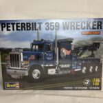 Revell Peterbilt 359 Tri-Axle Wrecker Model Kit 85-1508 Sealed New - Free Ship