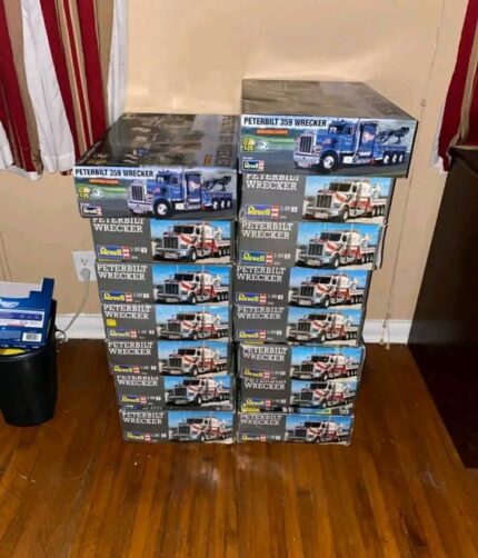 Lot Of Peterbilt Trucks