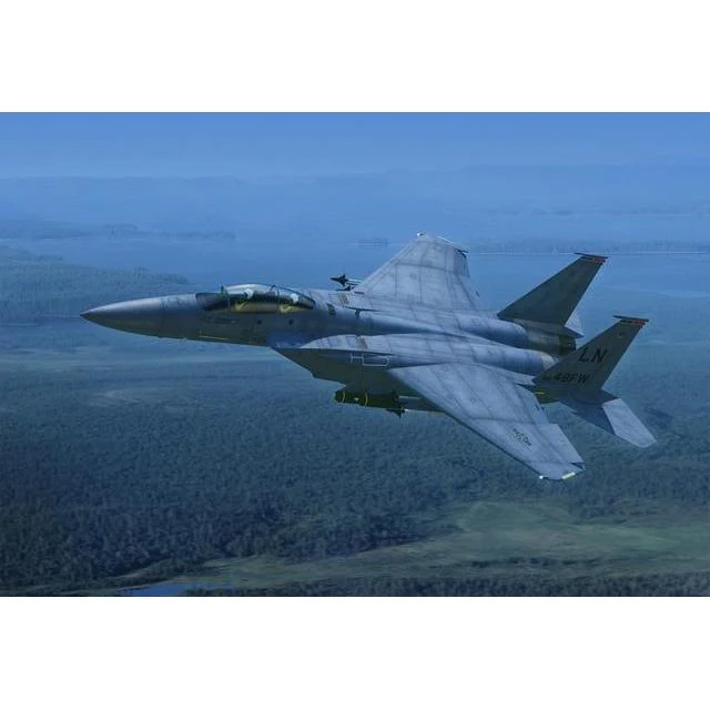 HB80271-1 HobbyBoss 1/72 F-15E Strike Eagle Strike fighter Plastic Model Kit - Image 1